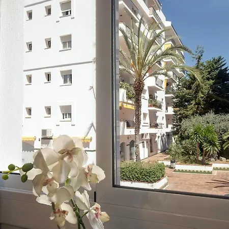 Oasis Sitges