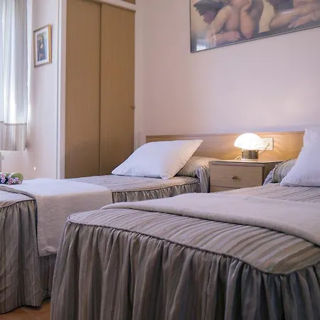 Oasis Sitges